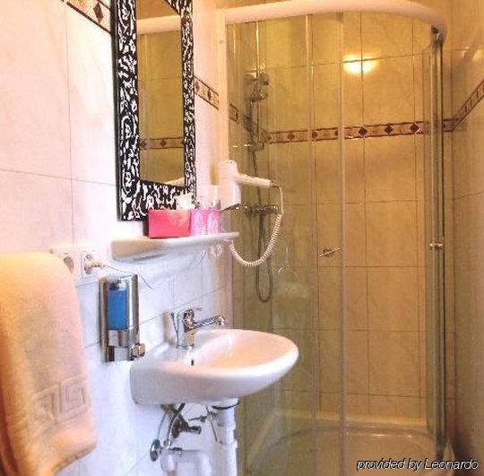 Hotel Pension Dahlem Βερολίνο Δωμάτιο φωτογραφία